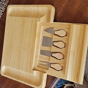 Charcuterie Board + Knife Set EUC😁
